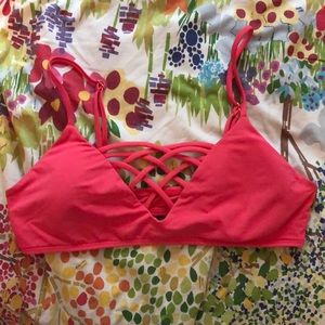 L*space Jamie top in Geranium